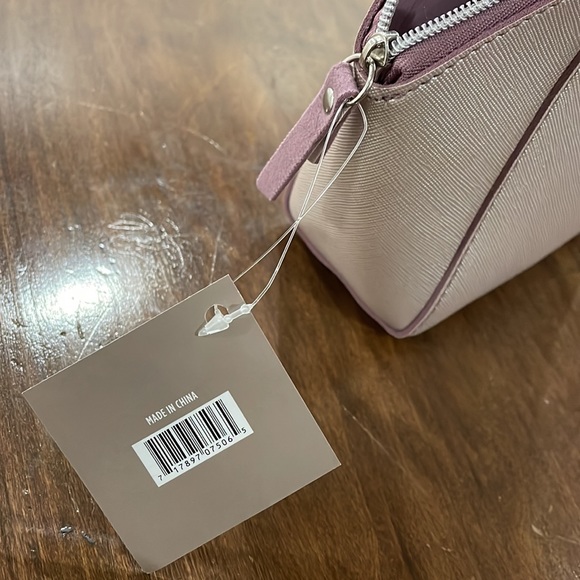 Cosmetic Bag - Picture 2 of 9